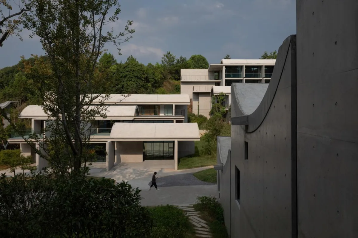 BIM建筑|紫晶国际会舍 / 朱锫建筑