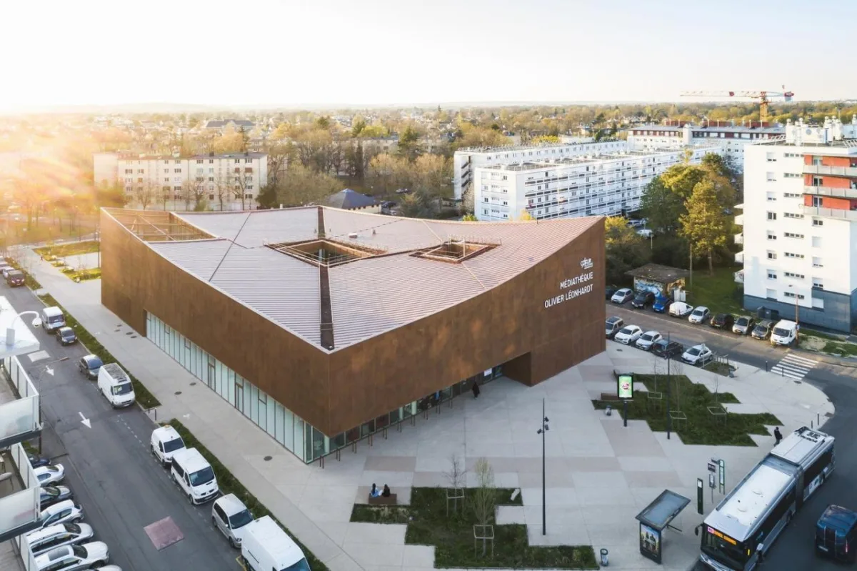 BIM建筑|Sainte-Geneviève- des-Bois 媒体图书馆 / archi5 + Calmm architecture