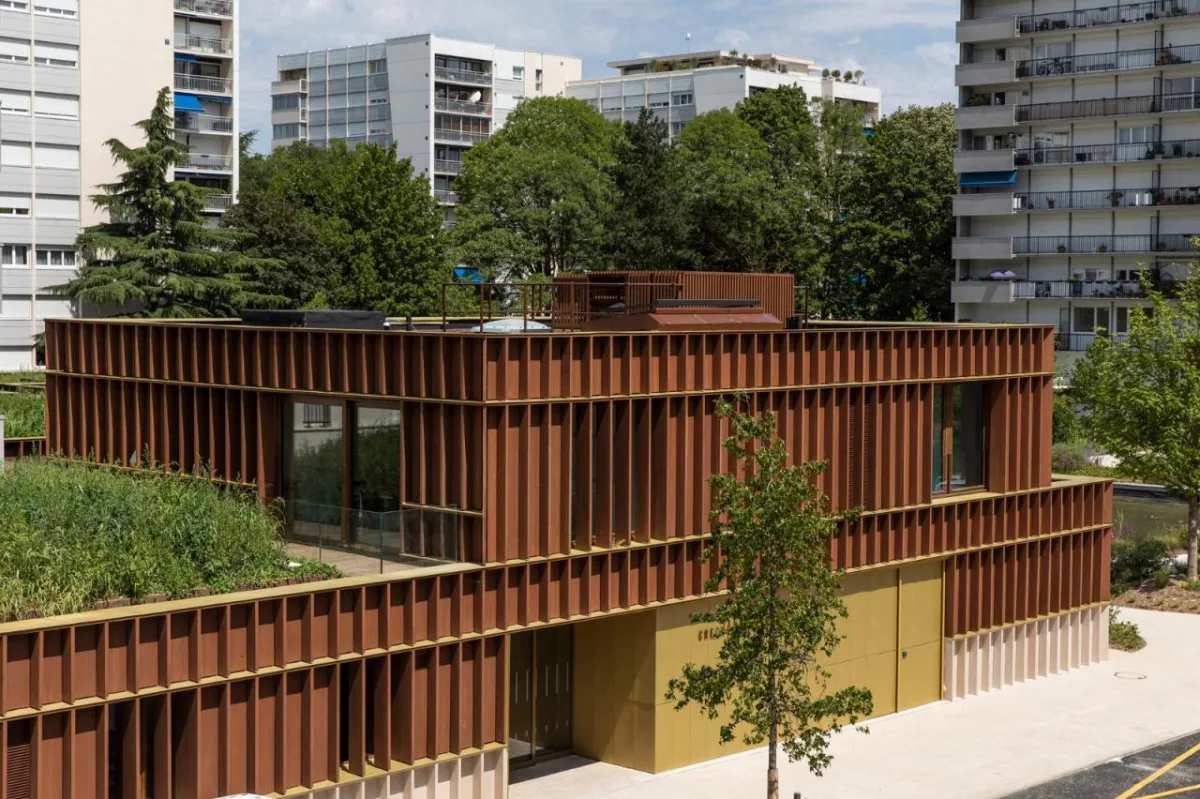 BIM建筑|日间托儿所和玩具图书馆 / a+samueldelmas architectes