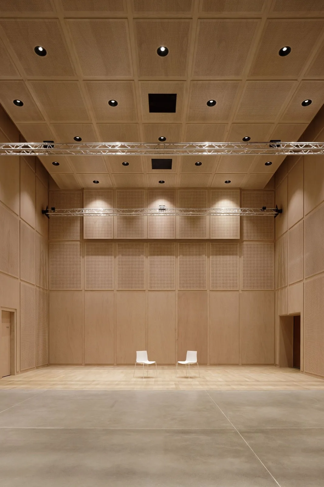 BIM建筑|Sainte-Geneviève- des-Bois 媒体图书馆 / archi5 + Calmm architecture