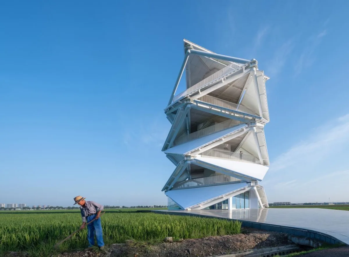 BIM建筑|稻田上的灯塔 / 中国电建华东院林再国工作室