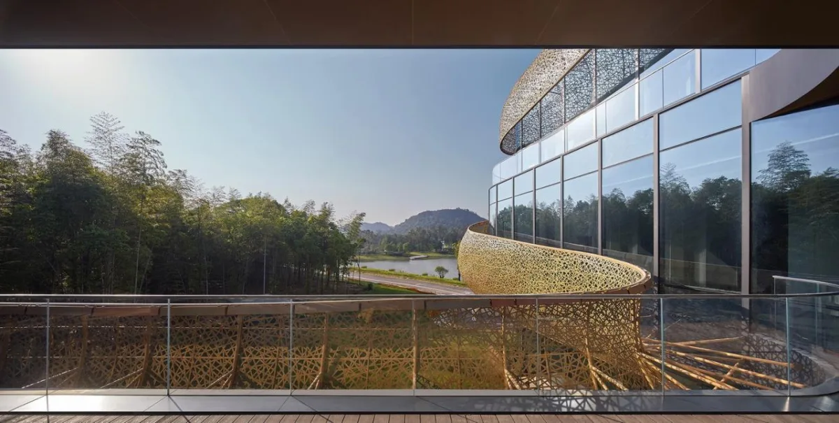BIM建筑|白鹤湖游客中心 / 建识设计