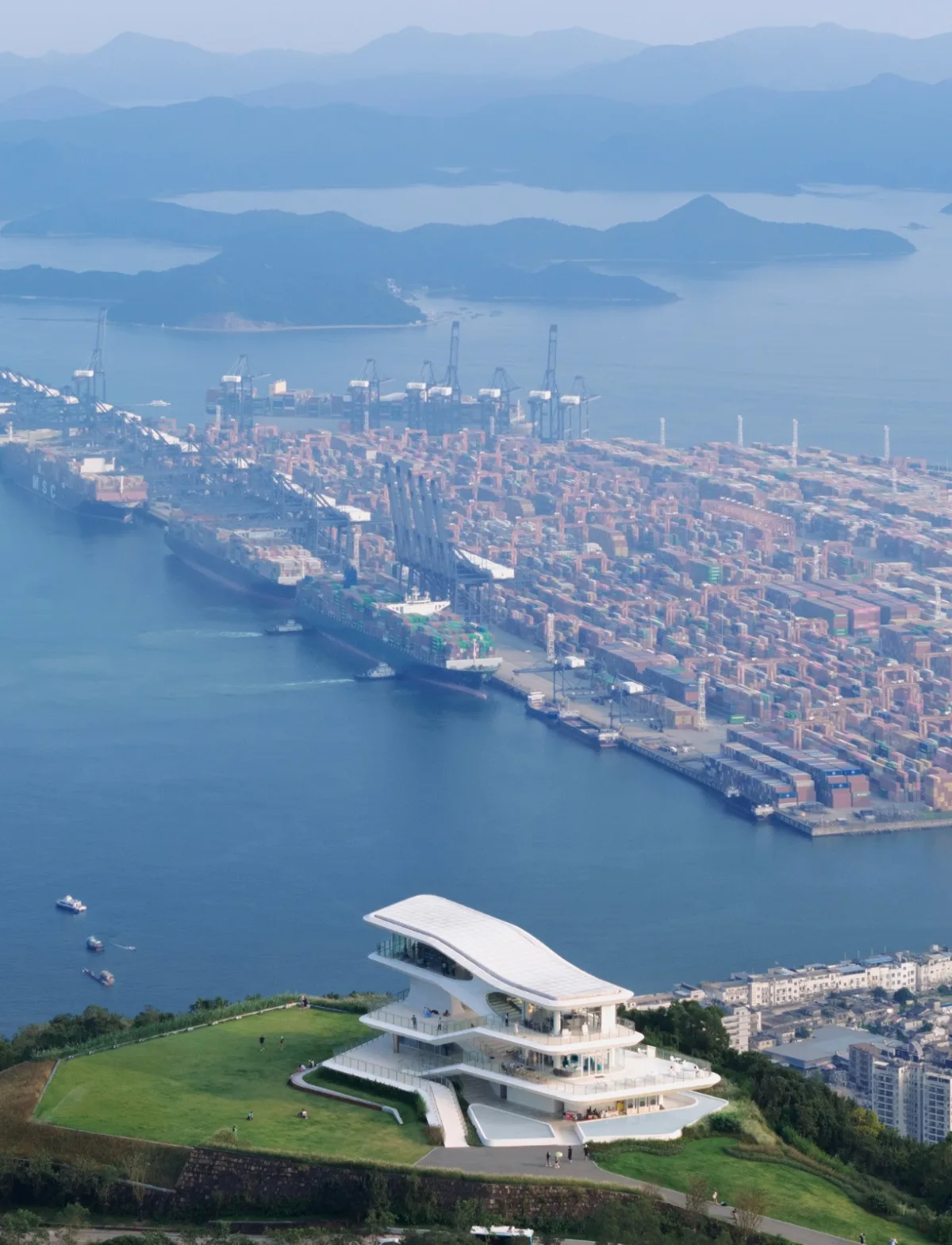 BIM建筑|孟凡浩深圳首作，山海新地标，盐田云海驿站 / line+建筑事务所