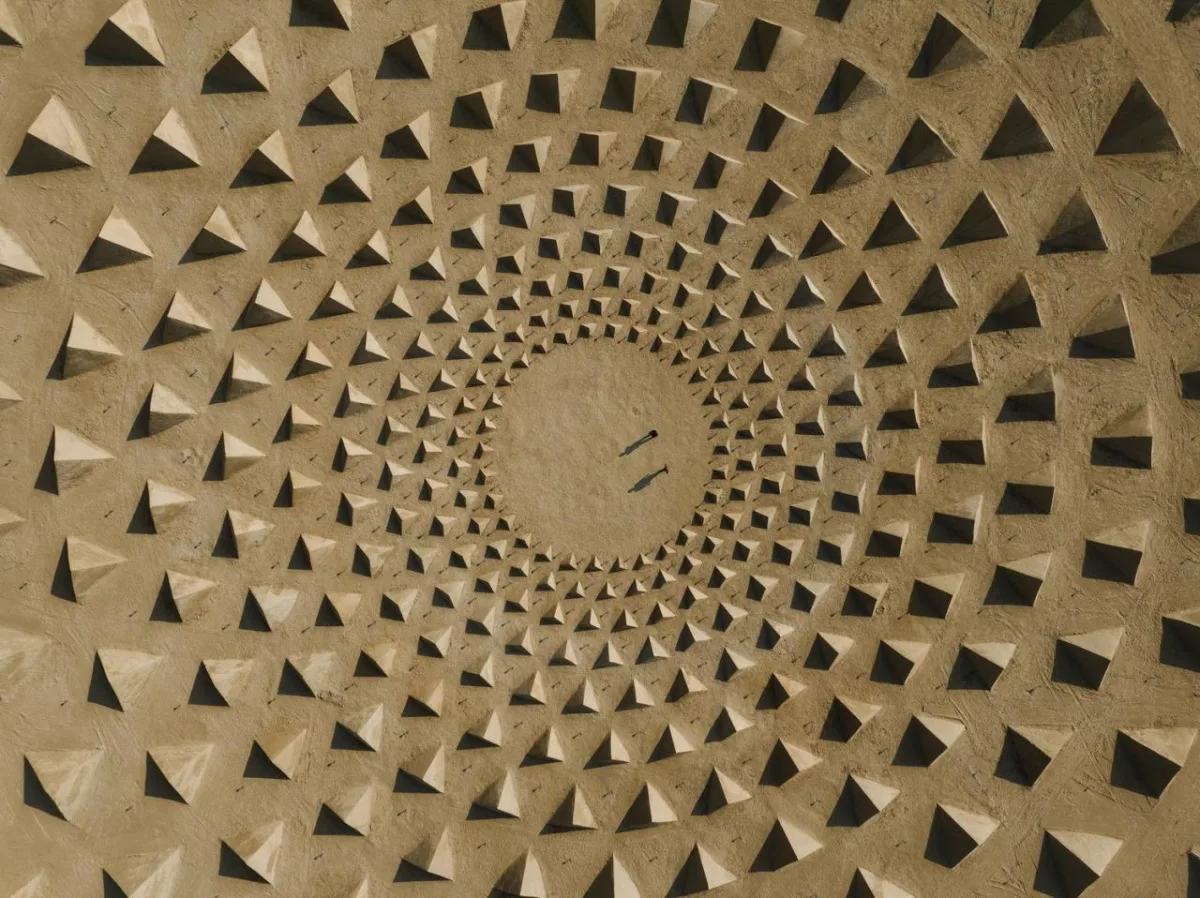 BIM建筑|沉浸式陆地艺术作品 ：“自我相似” / Jim Denevan