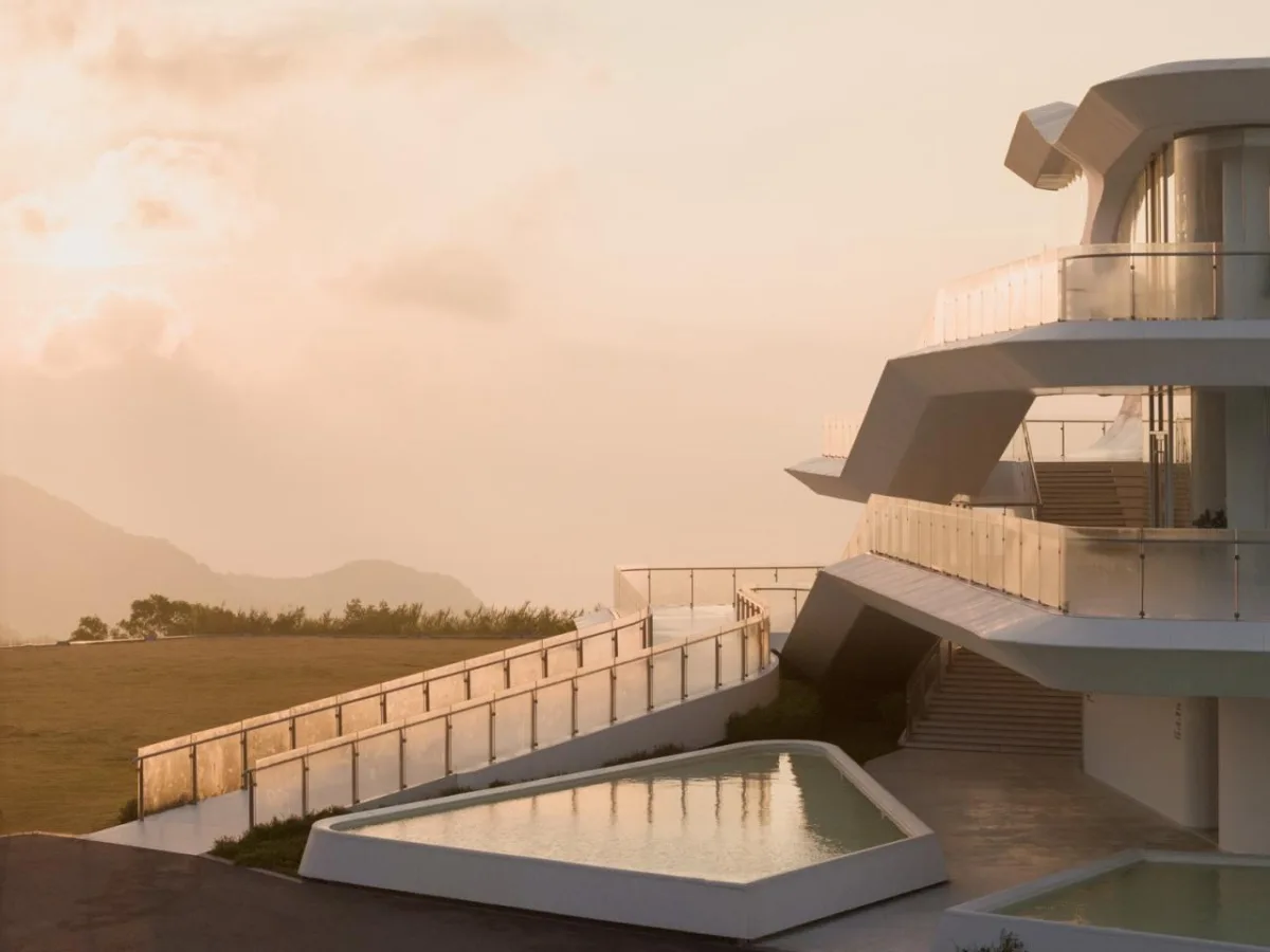 BIM建筑|孟凡浩深圳首作，山海新地标，盐田云海驿站 / line+建筑事务所