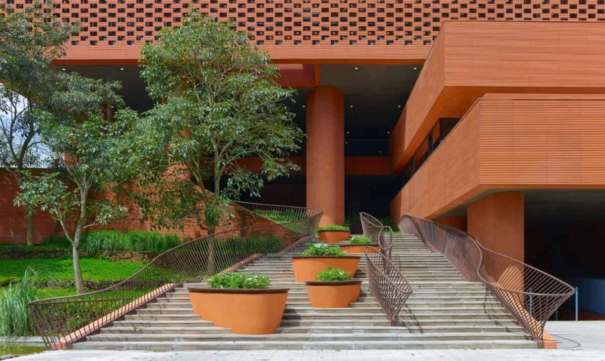 BIM建筑|海南生态智慧新城数字市政厅 / 清华大学建筑设计研究院 素朴建筑工作室