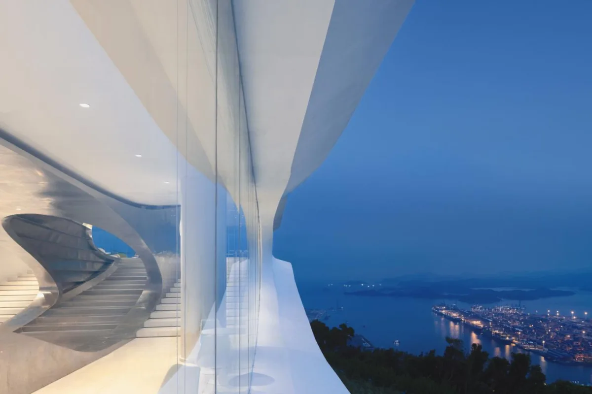 BIM建筑|孟凡浩深圳首作，山海新地标，盐田云海驿站 / line+建筑事务所