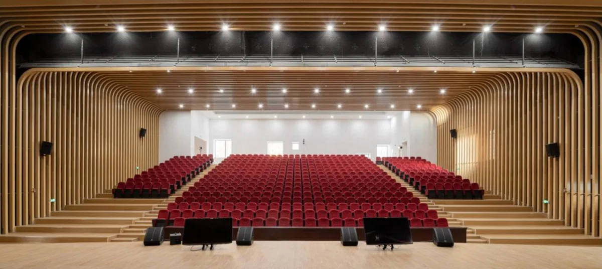 BIM建筑|南通市能达中学 / 九城都市建筑