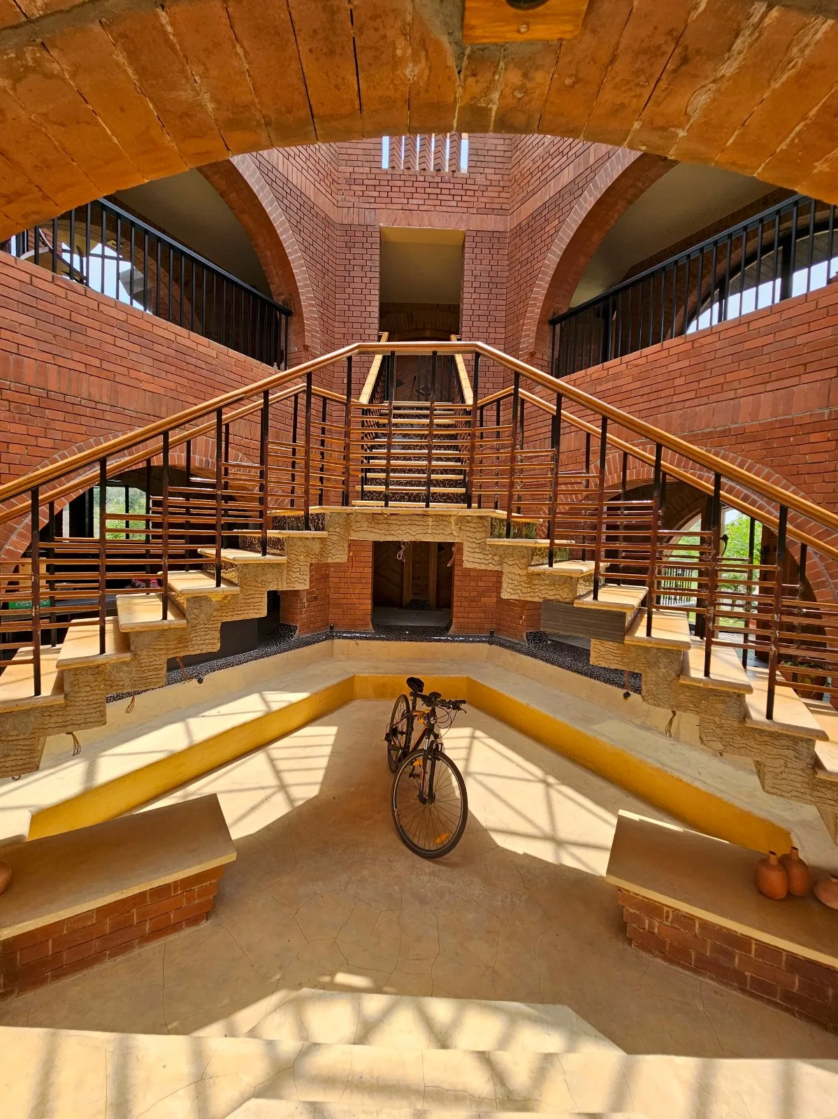 BIM建筑|山尘之宅 / Mahesh Naik