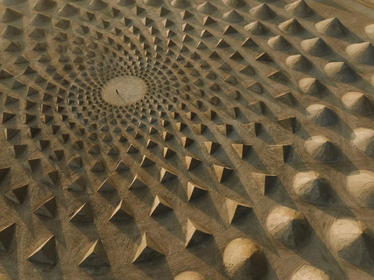 BIM建筑|沉浸式陆地艺术作品 ：“自我相似” / Jim Denevan