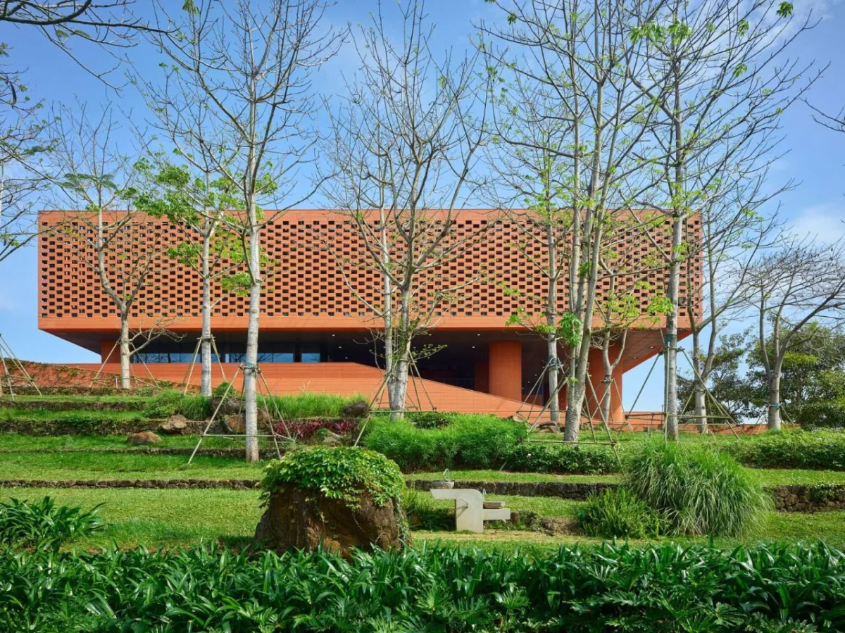 BIM建筑|海南生态智慧新城数字市政厅 / 清华大学建筑设计研究院 素朴建筑工作室
