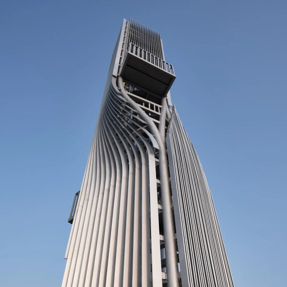 BIM建筑|扭转塔和螺旋站，上海海上的生态基础设施 / HCCH合尘建筑