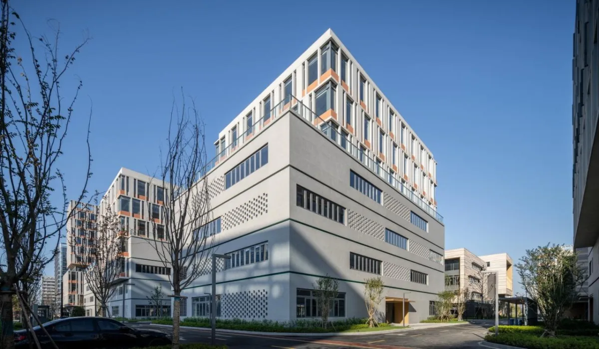 BIM建筑|工业上楼 模式迭代：杭州中节能（富阳）环保产业园 / line+孟凡浩新作