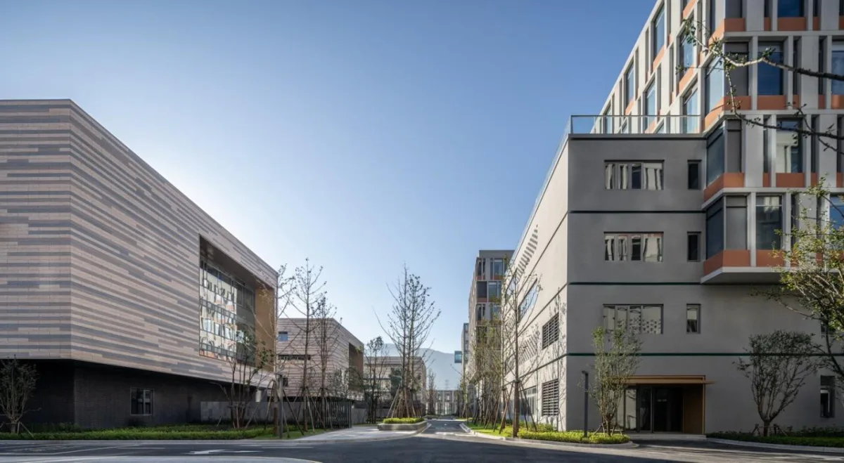 BIM建筑|工业上楼 模式迭代：杭州中节能（富阳）环保产业园 / line+孟凡浩新作