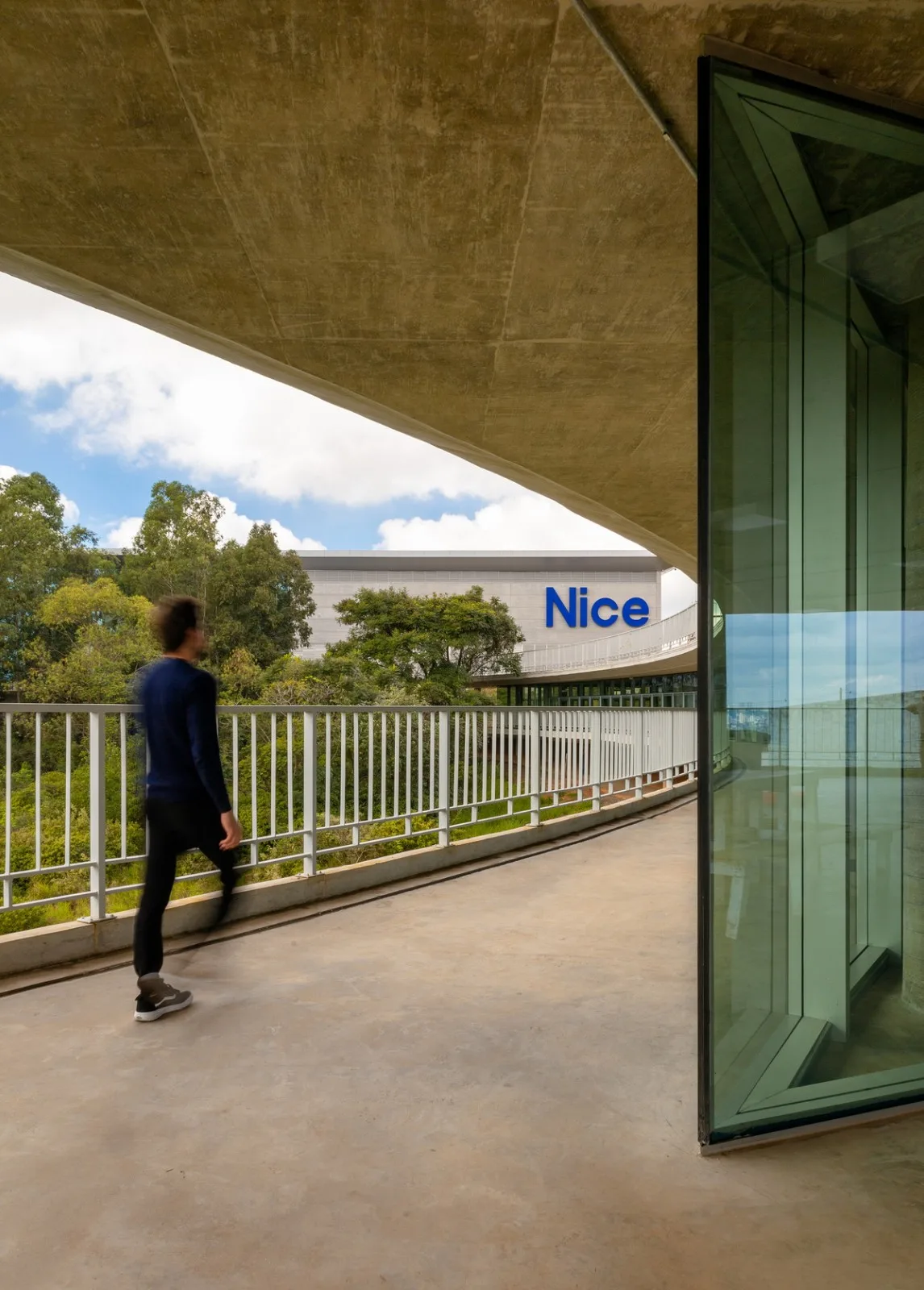 BIM建筑|Nice集团巴西总部 / MCA