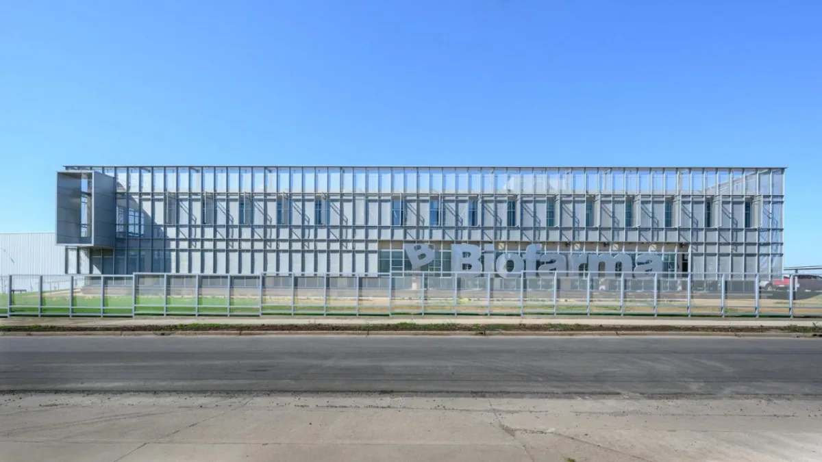BIM建筑|生物制药总部 / Santiago Viale Lescano + Juan Manuel Juárez