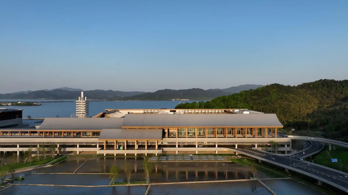 BIM建筑|稻田与廊桥 - 宁波国际会议中心 / 汤桦建筑设计