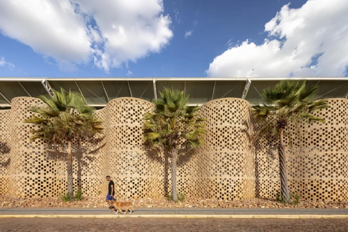BIM建筑|乌尼埃朗学校兽医院 / Lins Arquitetos Associados