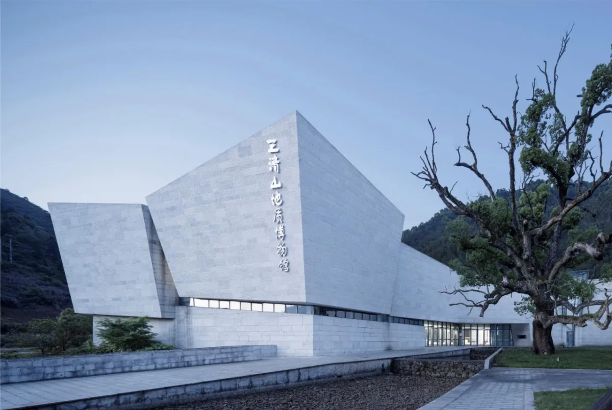 BIM建筑|“地”之书写——三清山地质博物馆设计思考 / 浙江大学建筑设计研究院