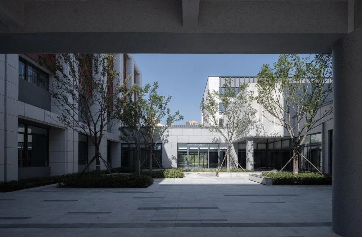 BIM建筑|河南安阳振中学校 / 山东建筑大学建筑城规学院象外营造工作室