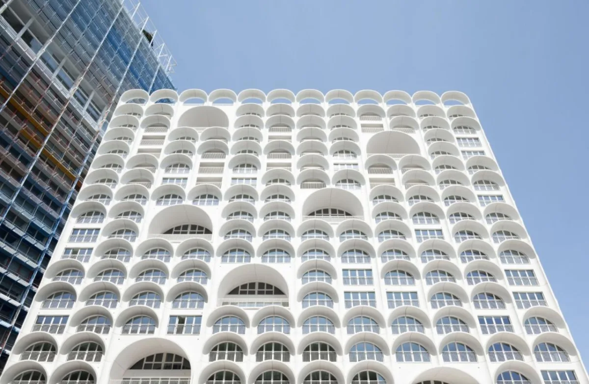 BIM建筑|414 个拱顶，‘蓝色之门’住宅 / PietriArchitectes