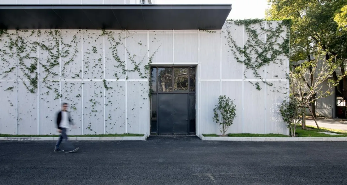 BIM建筑|漂浮盒子：云境未来产业园区 / 格筑设计
