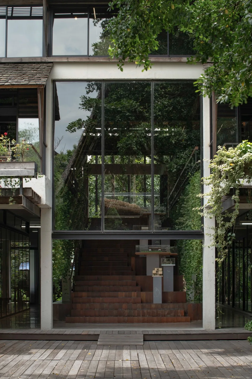 BIM建筑|建筑师们社区生活，Rabindhorn 大楼 / Arsomsilp Community and Environmental Architect