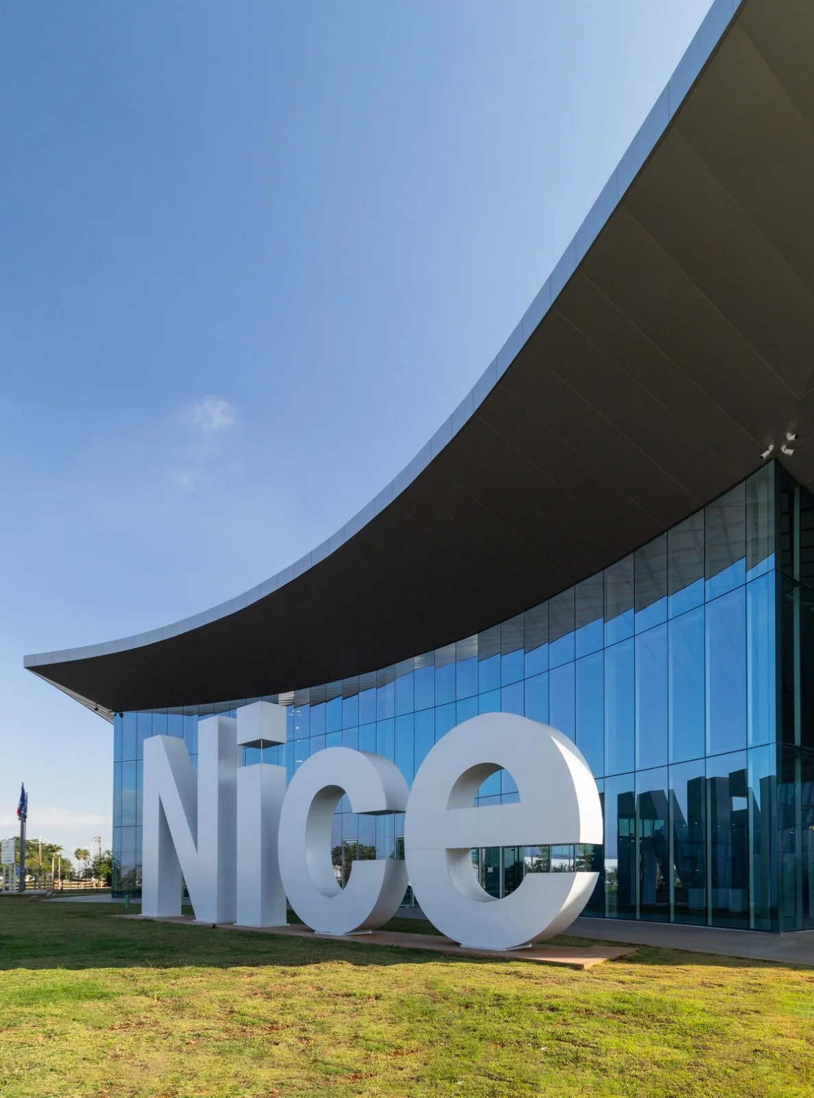 BIM建筑|Nice集团巴西总部 / MCA