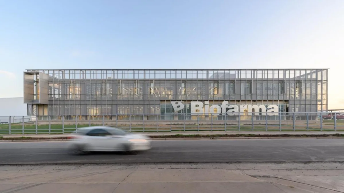 BIM建筑|生物制药总部 / Santiago Viale Lescano + Juan Manuel Juárez