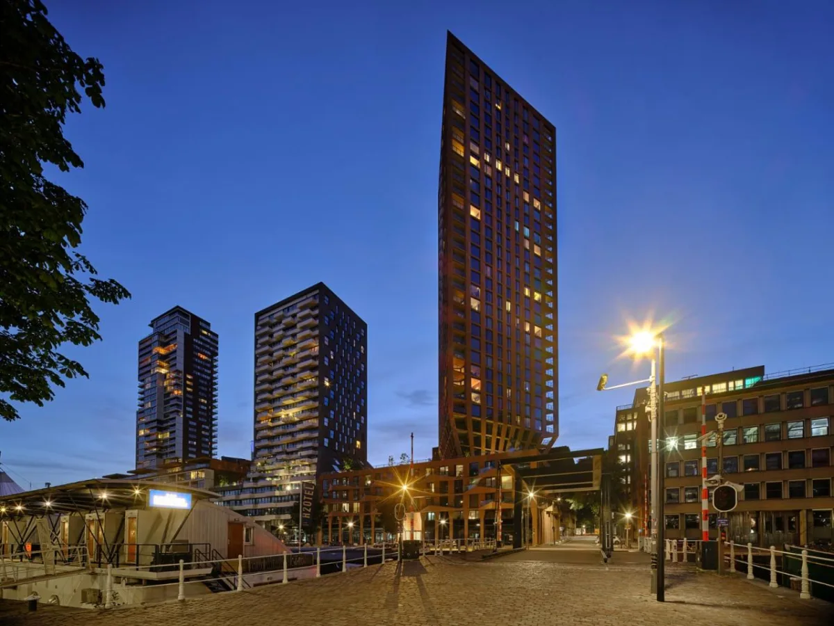 BIM建筑|卡萨诺瓦大楼 / Barcode Architects