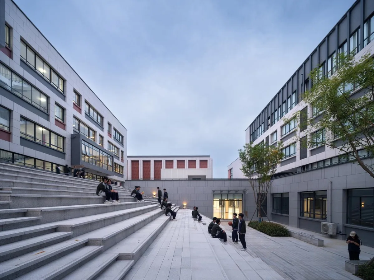 BIM建筑|河南安阳振中学校 / 山东建筑大学建筑城规学院象外营造工作室