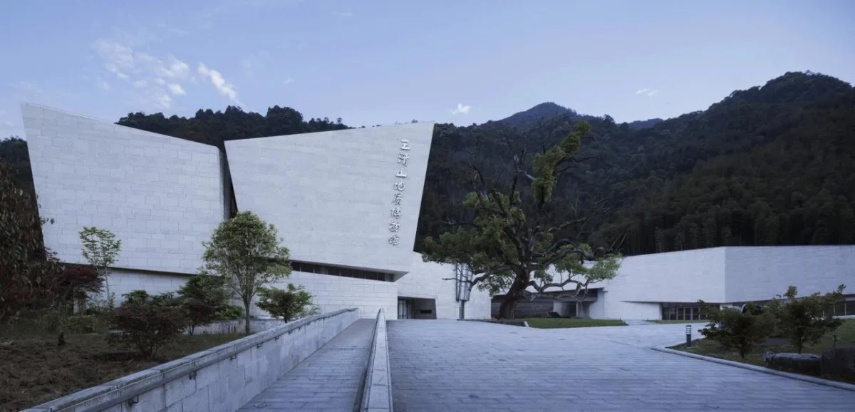 BIM建筑|“地”之书写——三清山地质博物馆设计思考 / 浙江大学建筑设计研究院
