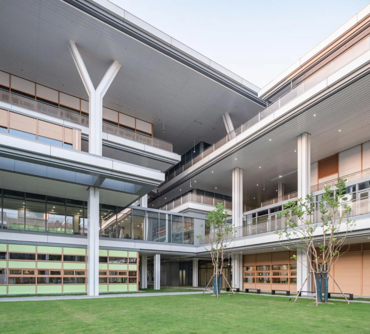 BIM建筑|浦东新区青少年活动中心和群众艺术馆 / 山水秀建筑事务所