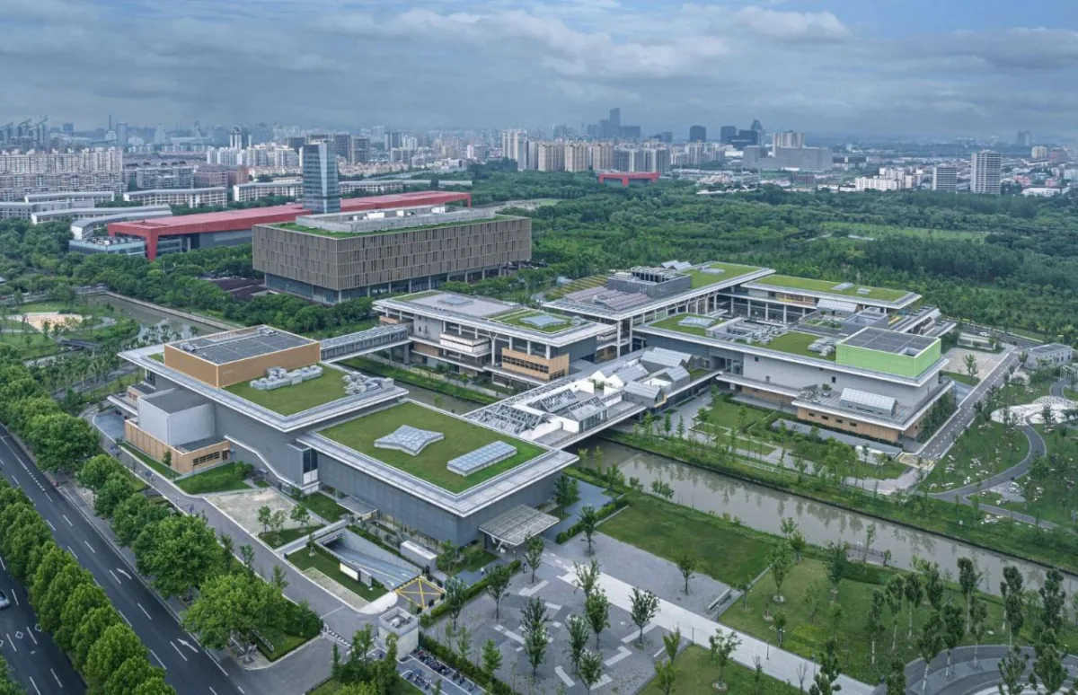 BIM建筑|浦东新区青少年活动中心和群众艺术馆 / 山水秀建筑事务所