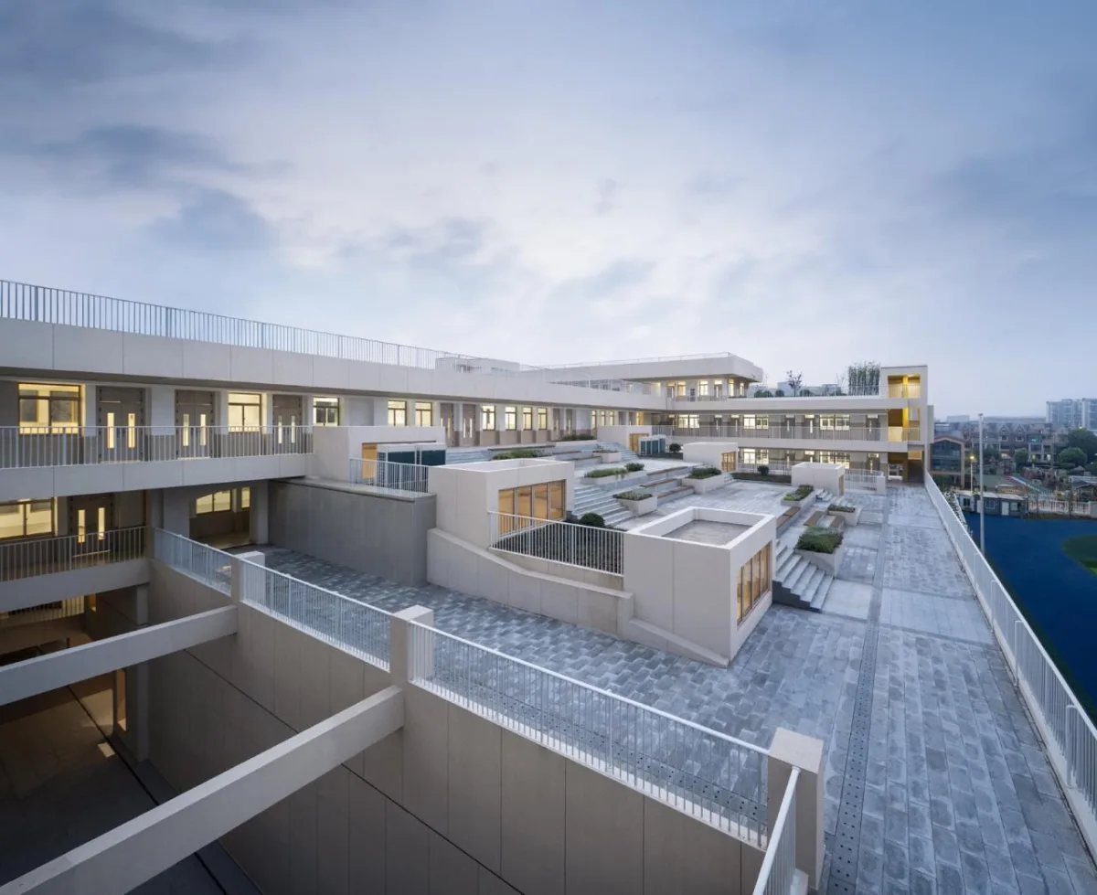 BIM建筑|江苏省南京市文齐路小学 / 荣朝晖工作室