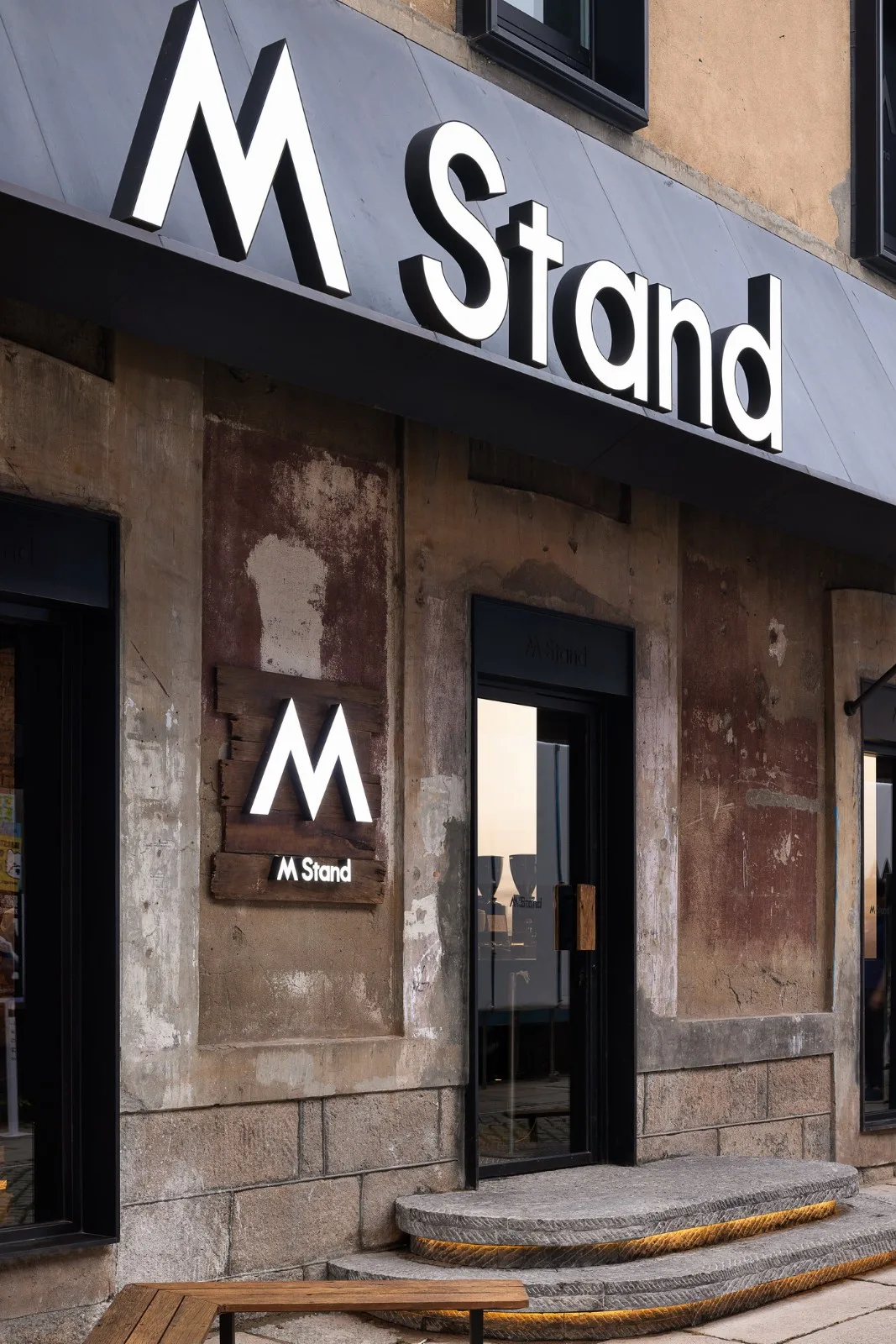 BIM建筑|「百年对谈」M stand-青岛银鱼巷旗舰店 / 平衡空间设计