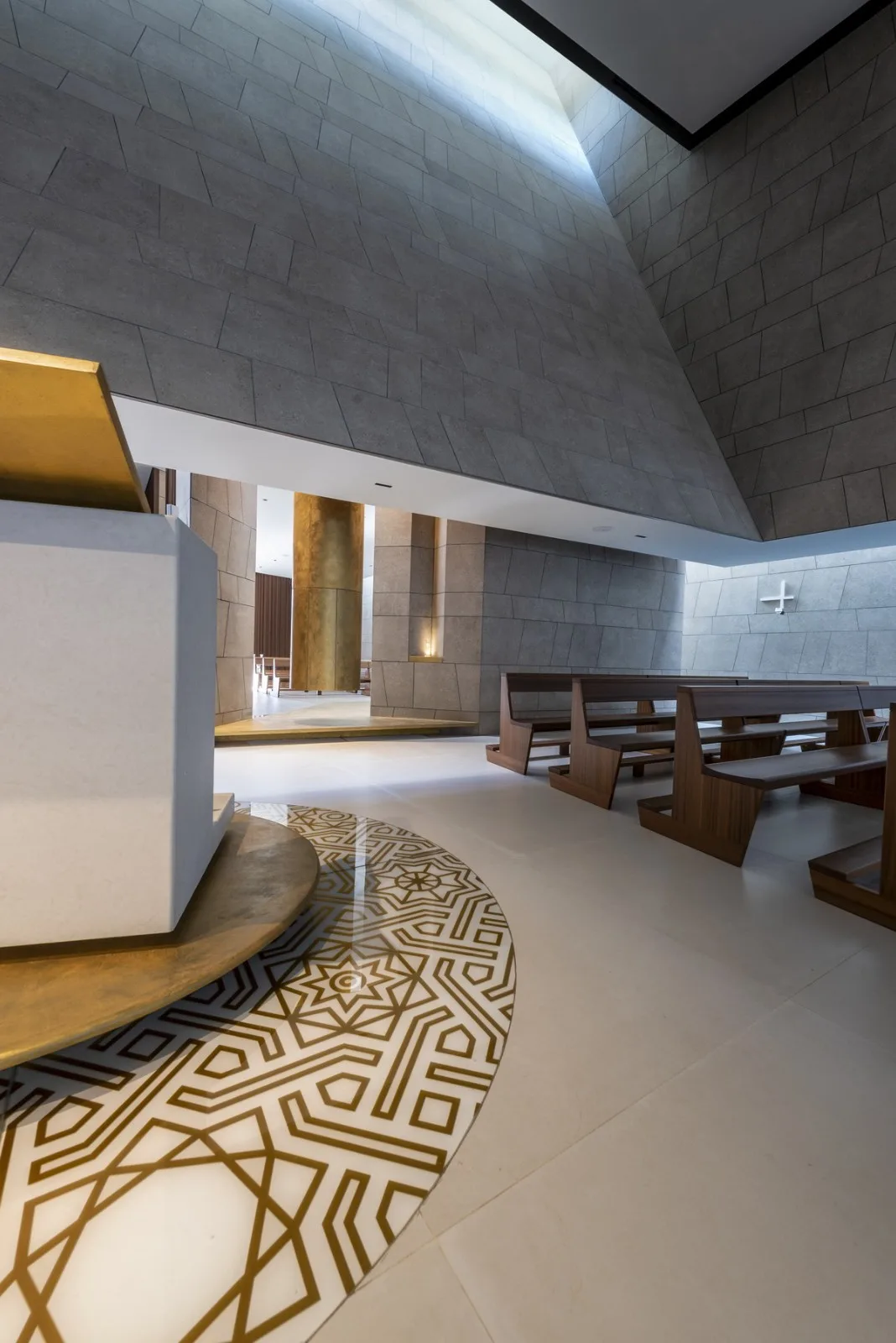 BIM建筑|Redemptoris Mater 教堂 / Studio Kuadra