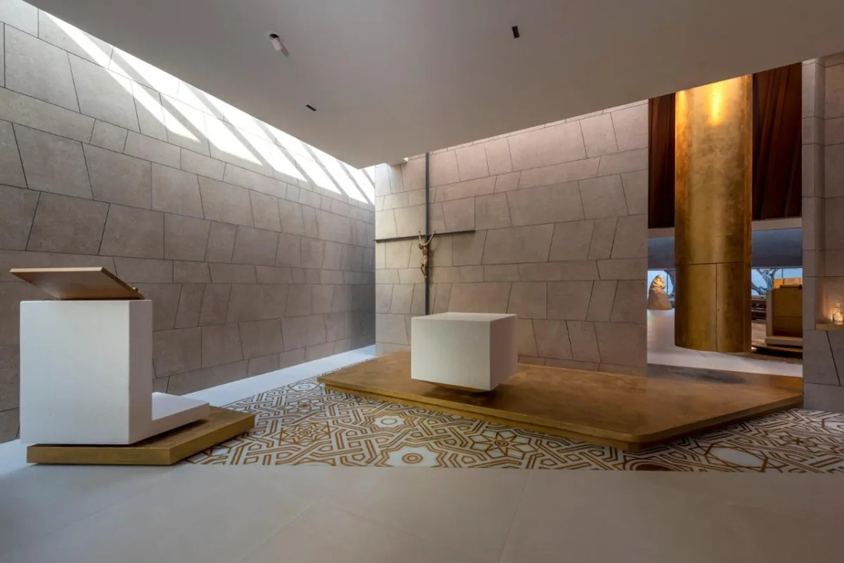 BIM建筑|Redemptoris Mater 教堂 / Studio Kuadra
