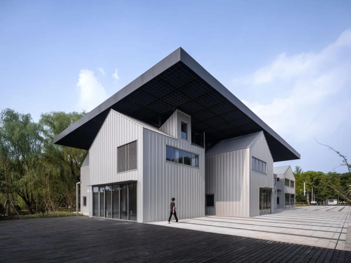 BIM建筑|昆山城市生态森林公园游客中心 / 阿科米星建筑设计
