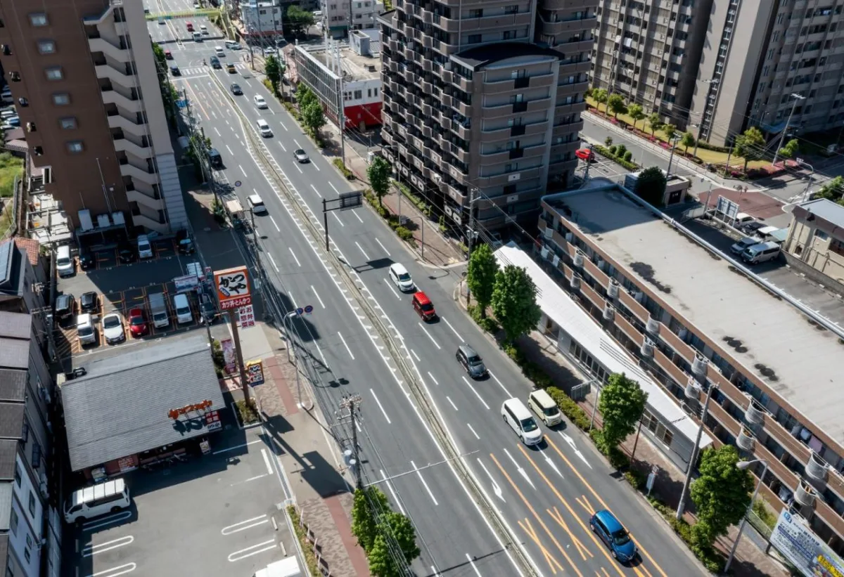 BIM建筑|4x59米三角地，YOKONAGAYA 美容院 / Office for Environment Architecture
