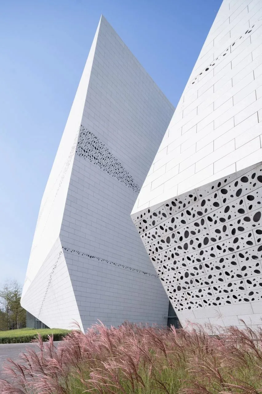 BIM建筑|佩里-克拉克设计山体状成都自然历史博物馆