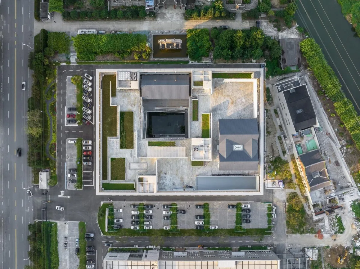 BIM建筑|锡宝行 / 非常建筑