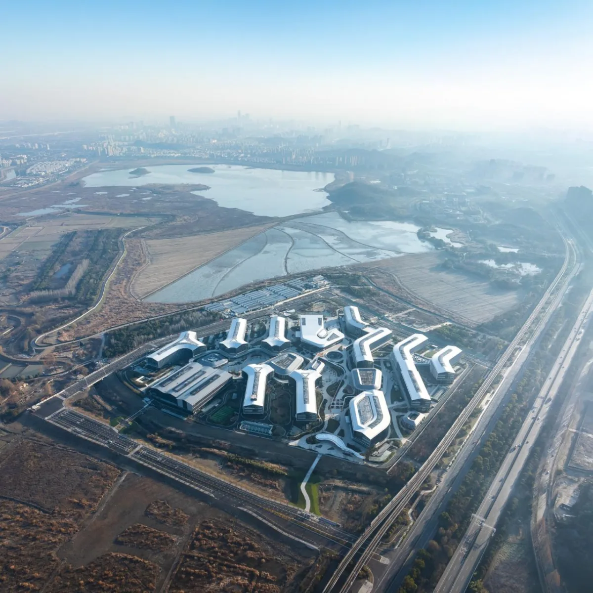 BIM建筑|阿里巴巴达摩院南湖园区 / Aedas