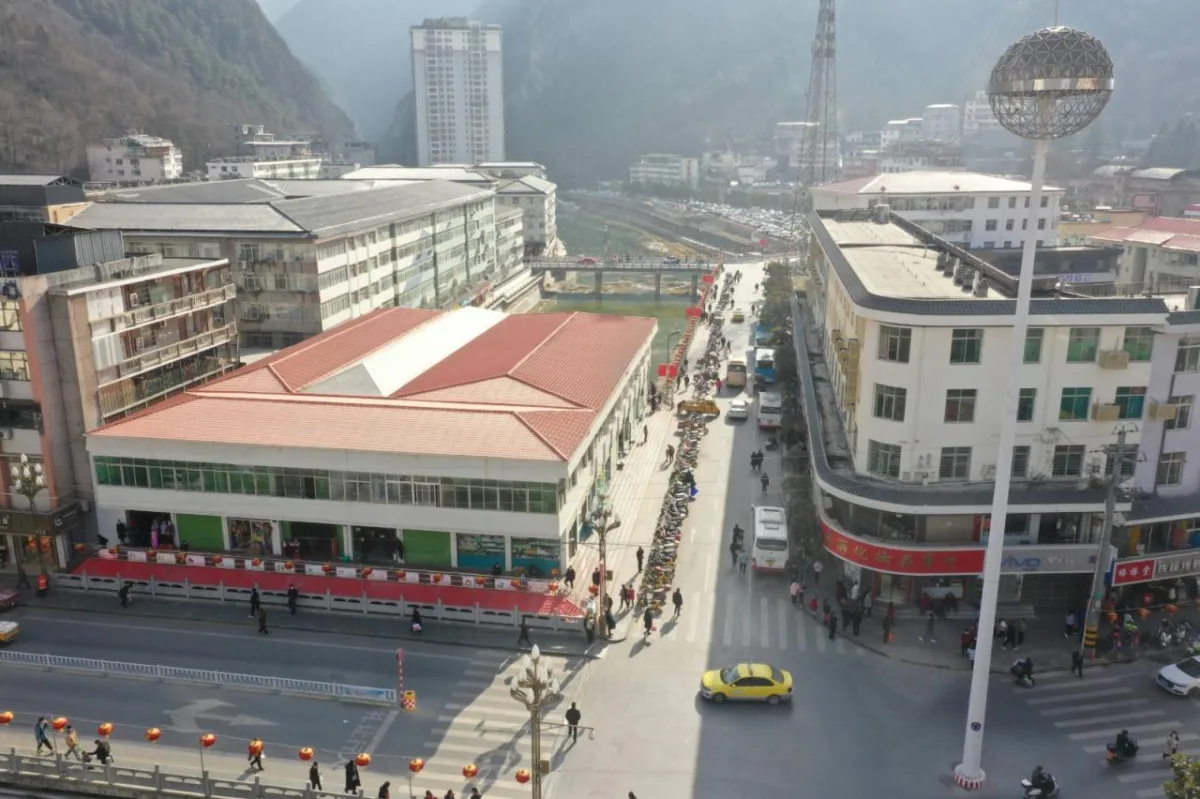 BIM建筑|康县新人字桥及周边商业街更新设计 / 三文建筑 何崴工作室