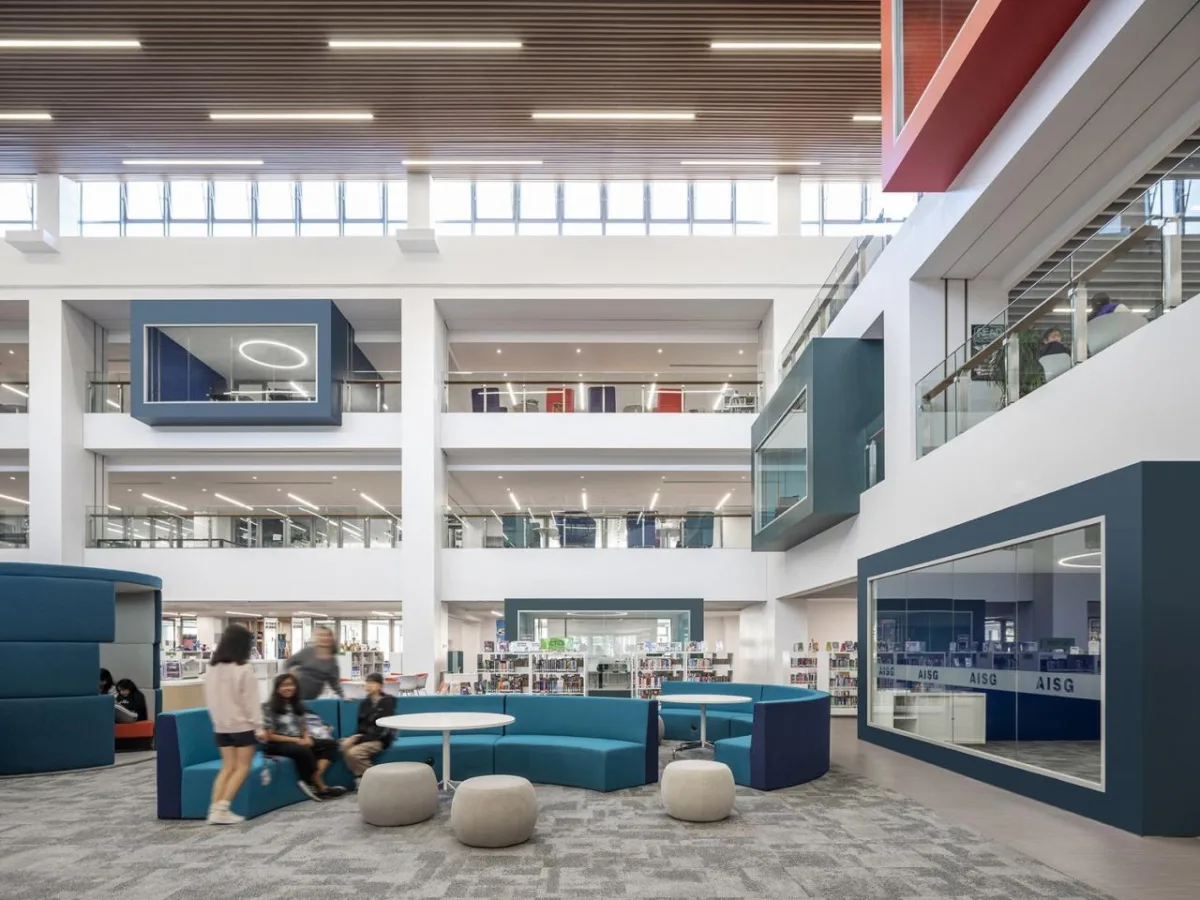 BIM建筑|广州美国人外籍人员子女学校科学城校区 / Perkins&Will