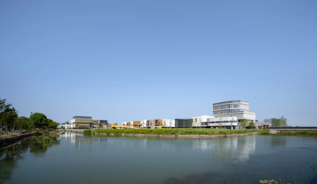 BIM建筑|海宁长安国际花卉产业园 / 森上建筑+朴筑建筑
