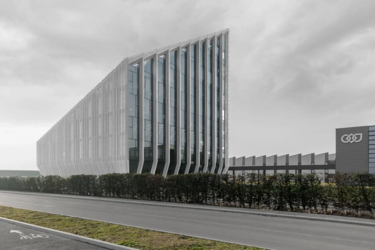 BIM建筑|第二外墙，Bonfiglioli 总部 / Peter Pichler Architecture