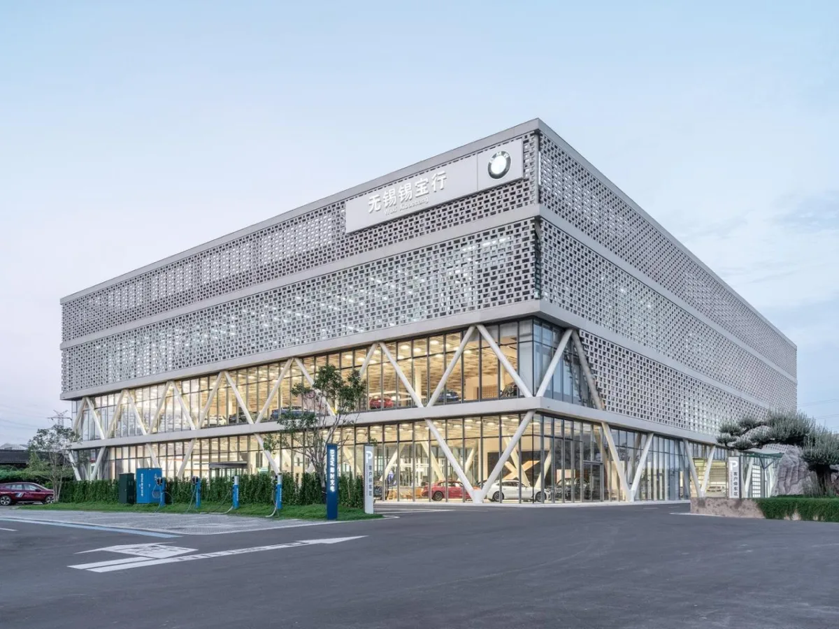 BIM建筑|锡宝行 / 非常建筑