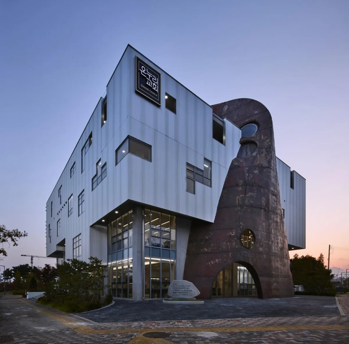 BIM建筑|永宗岛恩诺里教堂 / shinslab architecture