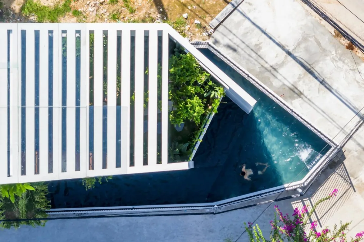BIM建筑|天空花园别墅 / Pham Huu Son Architects
